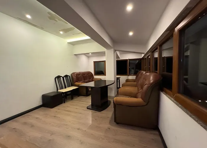 Bujtina Shen Meria بيت ضيافة Burimas